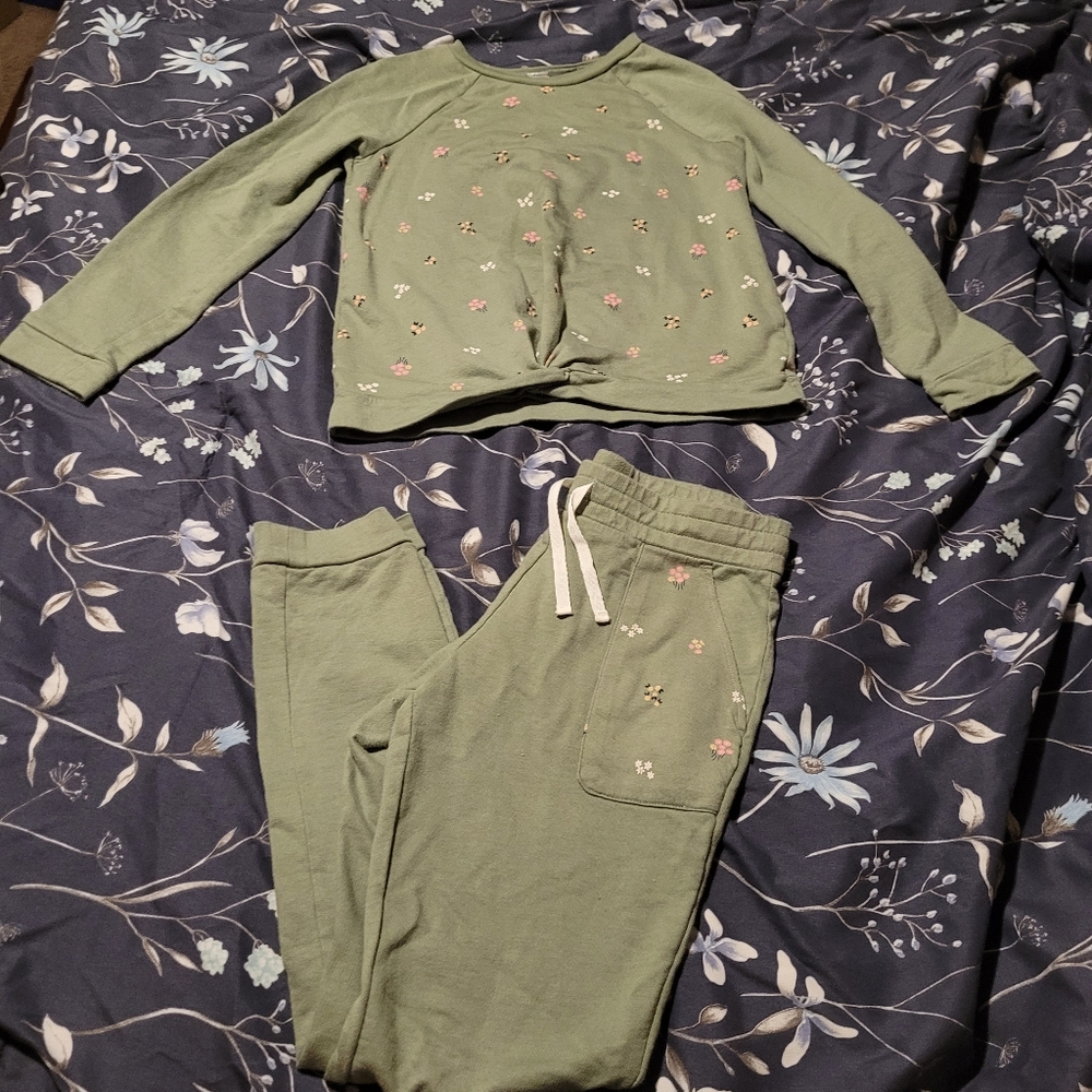 Sage green girls sweat suit